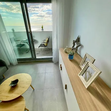 Gatu Villa Camarote Con Vistas Al Mar , Preferente Mayores De 25 Anos Y Familias Cadiz Exterior photo
