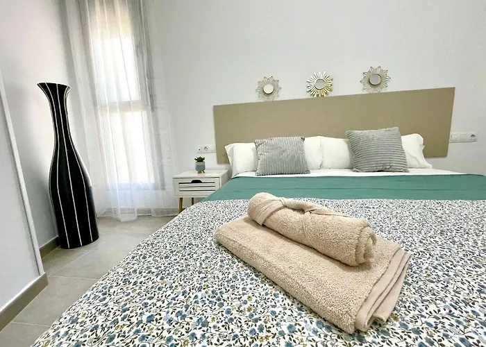 Gatu Villa Camarote Con Vistas Al Mar , Preferente Mayores De 25 Anos Y Familias